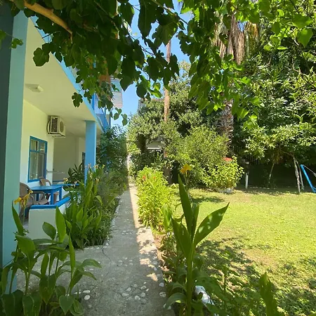 Konukevi Mila 3*